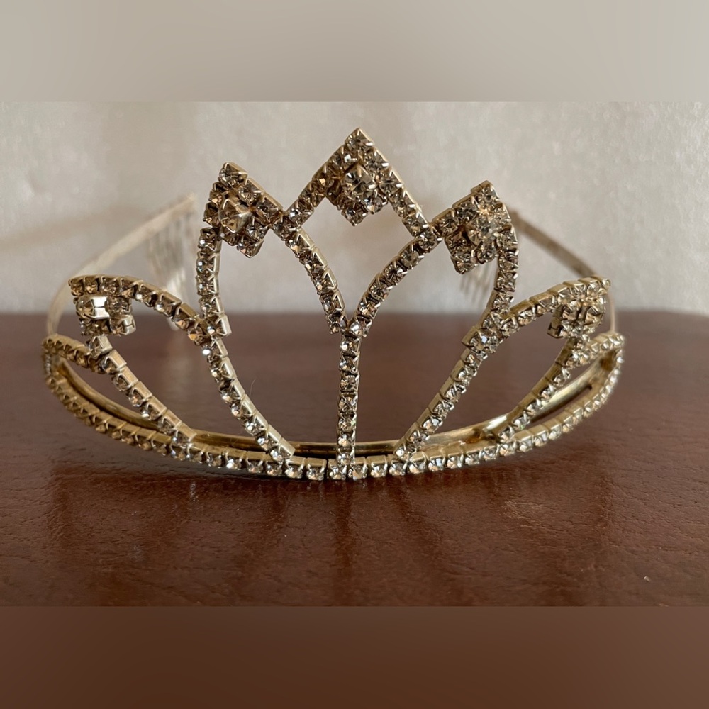 Crystal crown new